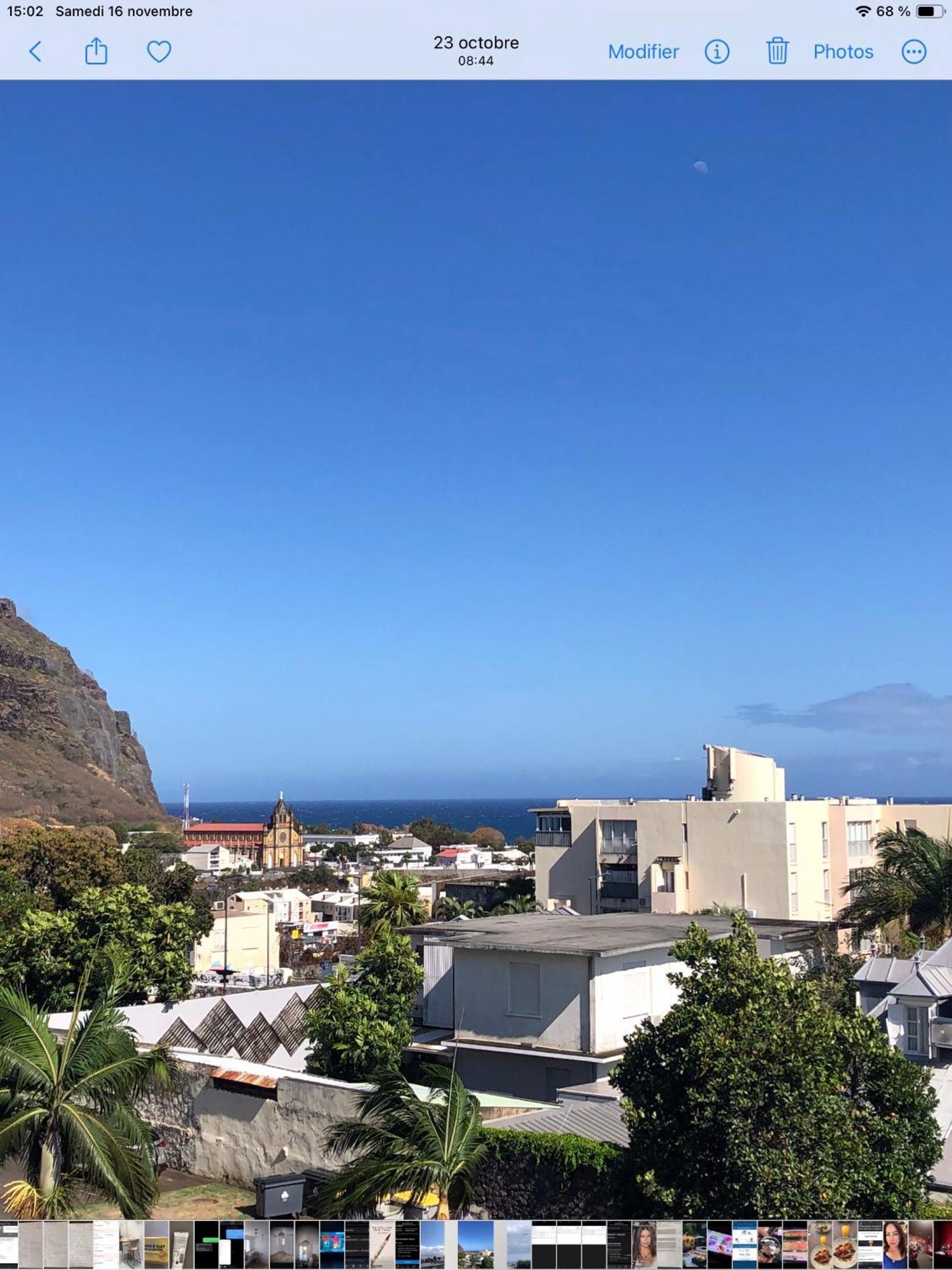 Perle Au Centre Ville Avec Vue Mer Et Montagne 圣丹尼斯 外观 照片